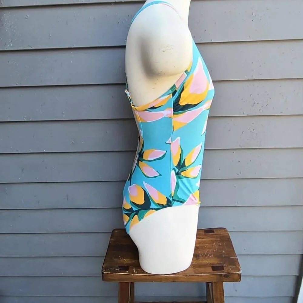 Kona Sol beautiful green
